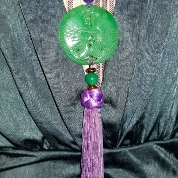 28" Lavender jade necklace w/green jade coi fish pendant w/14K yellow gold beads - Picture 3 of 4